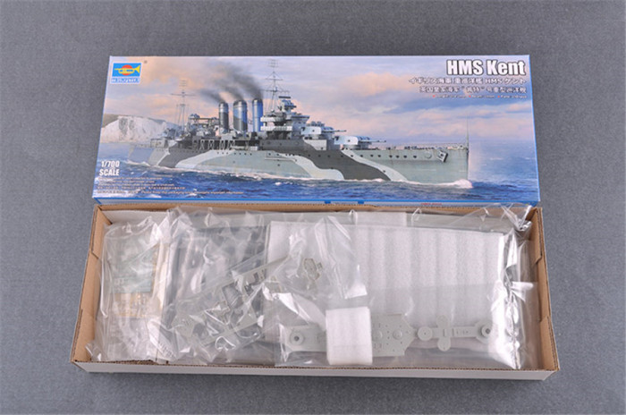 Trumpeter 06735 1/700 Scale HMS Kent Heavy Cruiser Military Plastic Assembly Model Kit