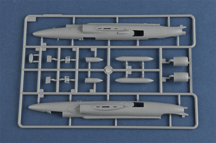 HobbyBoss 87271 1/72 Scale U-2C Dragon Lady Military Plastic Aircraft Assembly Model Kits