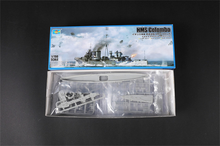 Trumpeter 06742 1/700 Scale HMS Colombo Military Plastic Assembly Model Kits