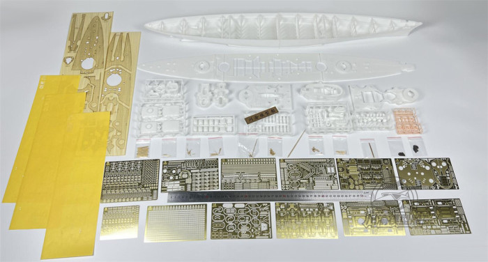 1/350 Scale H42 Kaiser Super Battleship Warship Assembly Model & Upgrade Set (RC capable) CY531