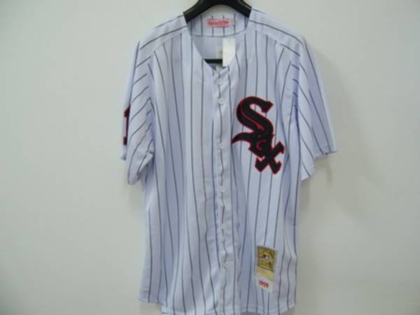 Mitchell and Ness Chicago White Sox -11 Luis Aparicio Stitched White Throwback MLB Jersey