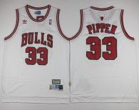 Chicago Bulls -33 Scottie Pippen White Throwback Stitched NBA Jersey