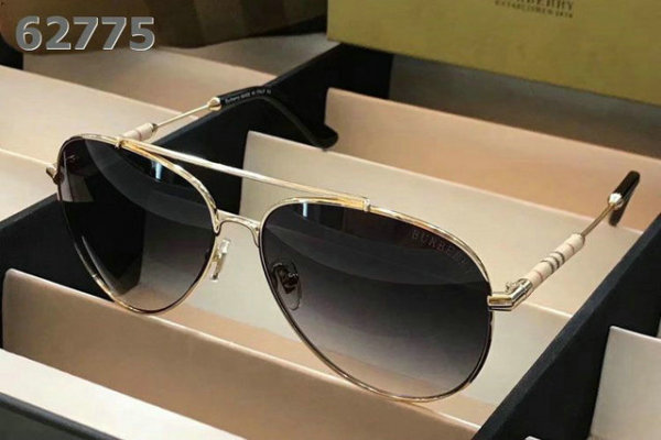 Burberry Sunglasses AAA (153)