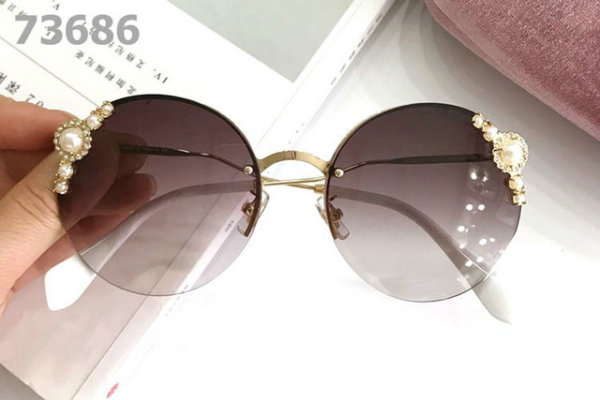 Miu Miu Sunglasses AAA (590)
