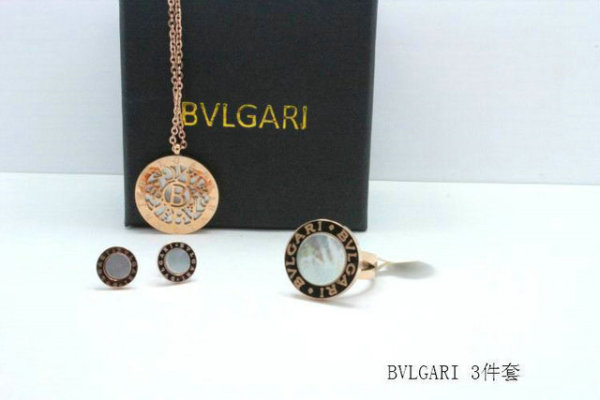 Bvlgari Suit Jewelry (107)