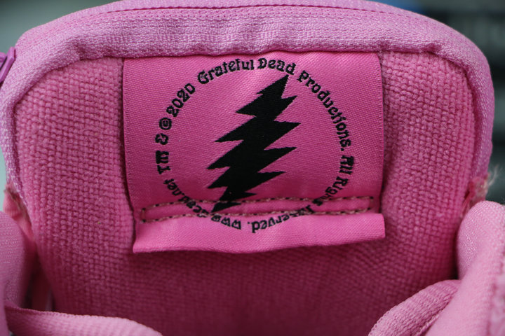 pink grateful dead sb fake