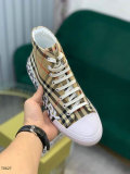 Burberry High Top Shoes (4)
