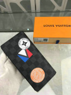 LV Wallet (200)