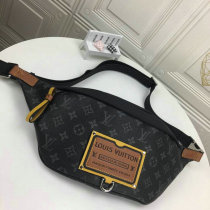 LV Handbag AAA (95)