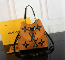 LV Handbag AAA (129)