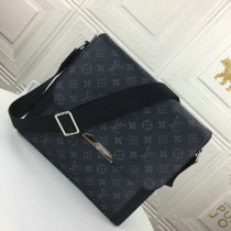LV Handbag AAA (265)
