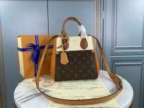 LV Handbag AAA (3)