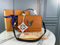 LV Handbag AAA (84)