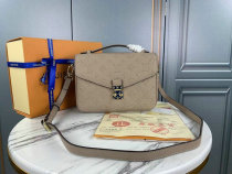LV Handbag AAA (26)