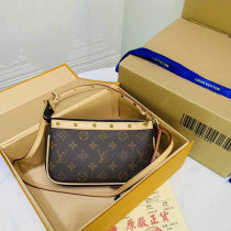 LV Handbag AAA (132)