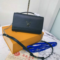 LV Handbag (319)