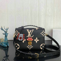 LV Handbag (238)