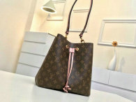 LV Handbag (36)