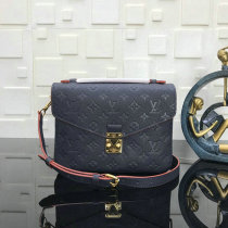 LV Handbag (223)
