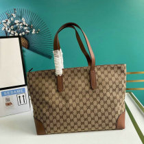 Gucci Handbag (5)