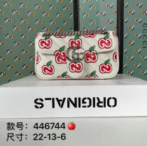 Gucci Handbag AAA (20)