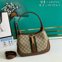 Gucci Handbag (38)