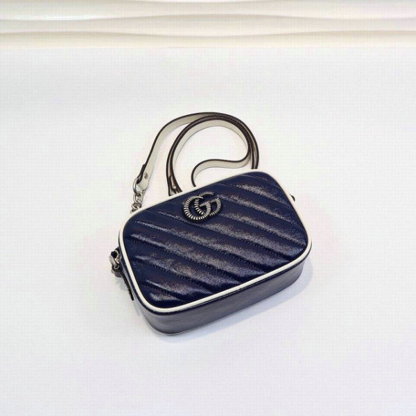 Gucci Handbag (124)