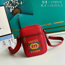 Gucci Handbag (26)