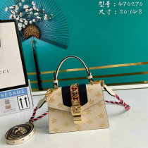 Gucci Handbag (52)