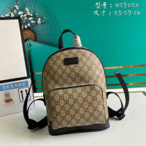 Gucci Backpack (2)