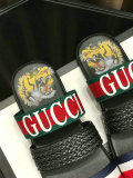 Gucci Men Slippers (159)