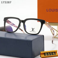 LV Sunglasses AA quality (272)