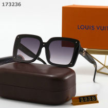 LV Sunglasses AA quality (221)