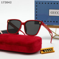 Gucci Sunglasses AA quality (292)
