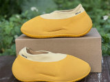 Authentic Y Knit Runner “Sulfur”