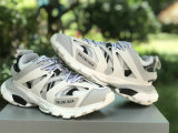 Balenciaga Track 3.0 Sneaker (32)
