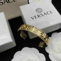 Versace Bracelet (37)
