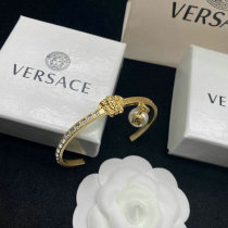 Versace Bracelet (49)