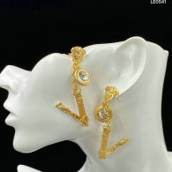 Versace Earrings (81)