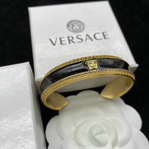 Versace Bracelet (19)