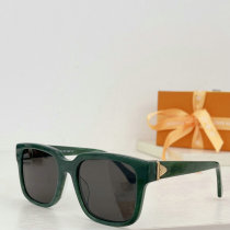 LV Sunglasses AAA (341)