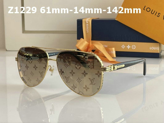 LV Sunglasses AAA (336)