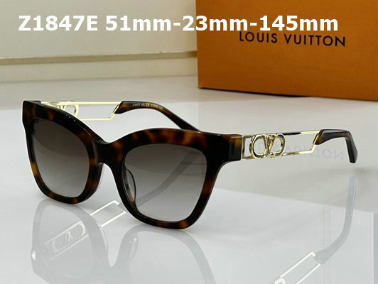 LV Sunglasses AAA (320)