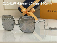 LV Sunglasses AAA (580)