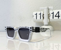 LV Sunglasses AAA (114)