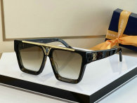 LV Sunglasses AAA (570)