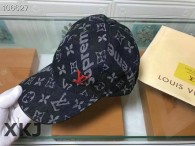 LV Snapback Hat AAA Quality （32）