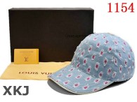 LV Snapback Hat AAA Quality （15）