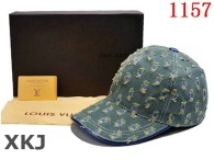 LV Snapback Hat AAA Quality （122）
