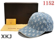LV Snapback Hat AAA Quality （160）